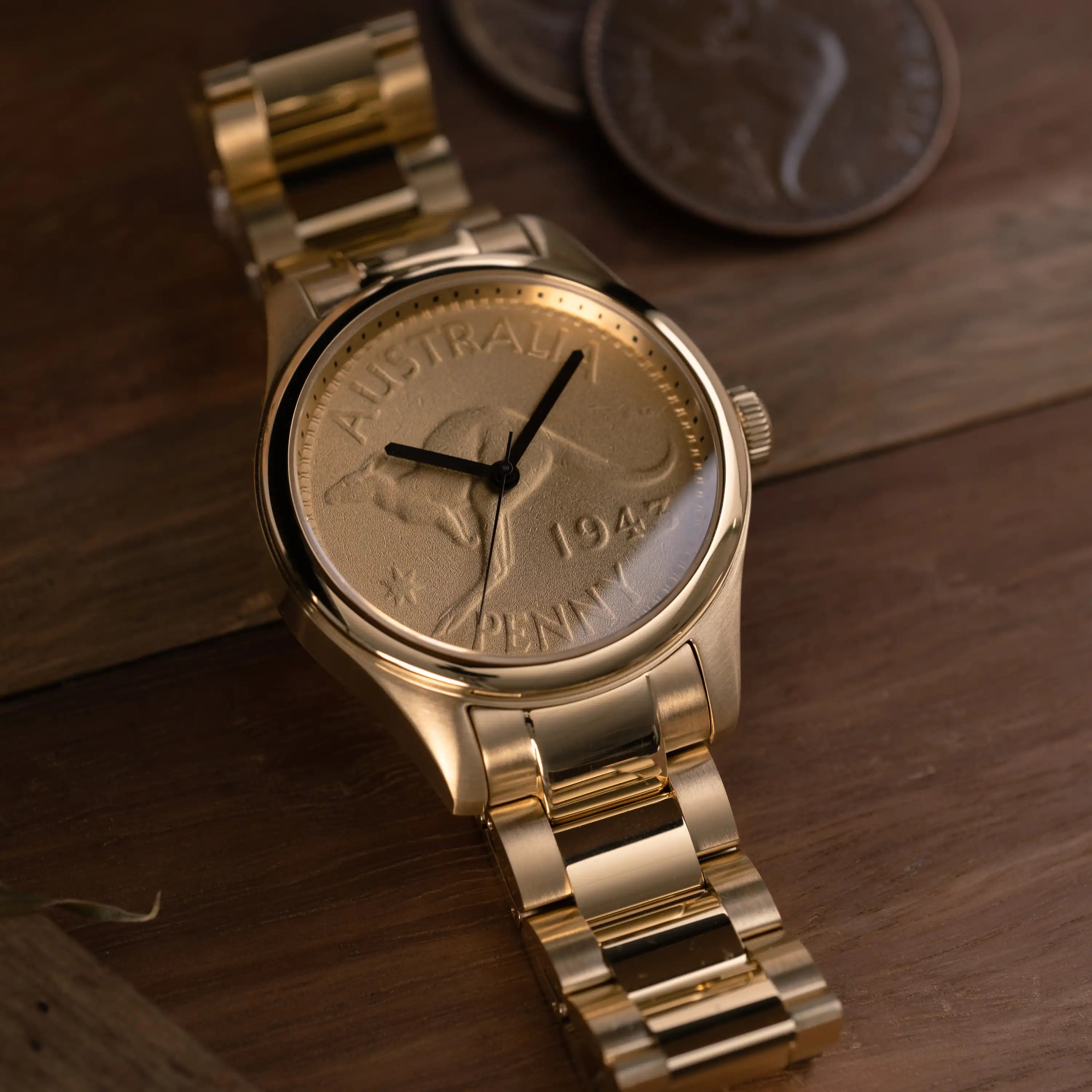 Gold case, Kangaroo Penny Dial