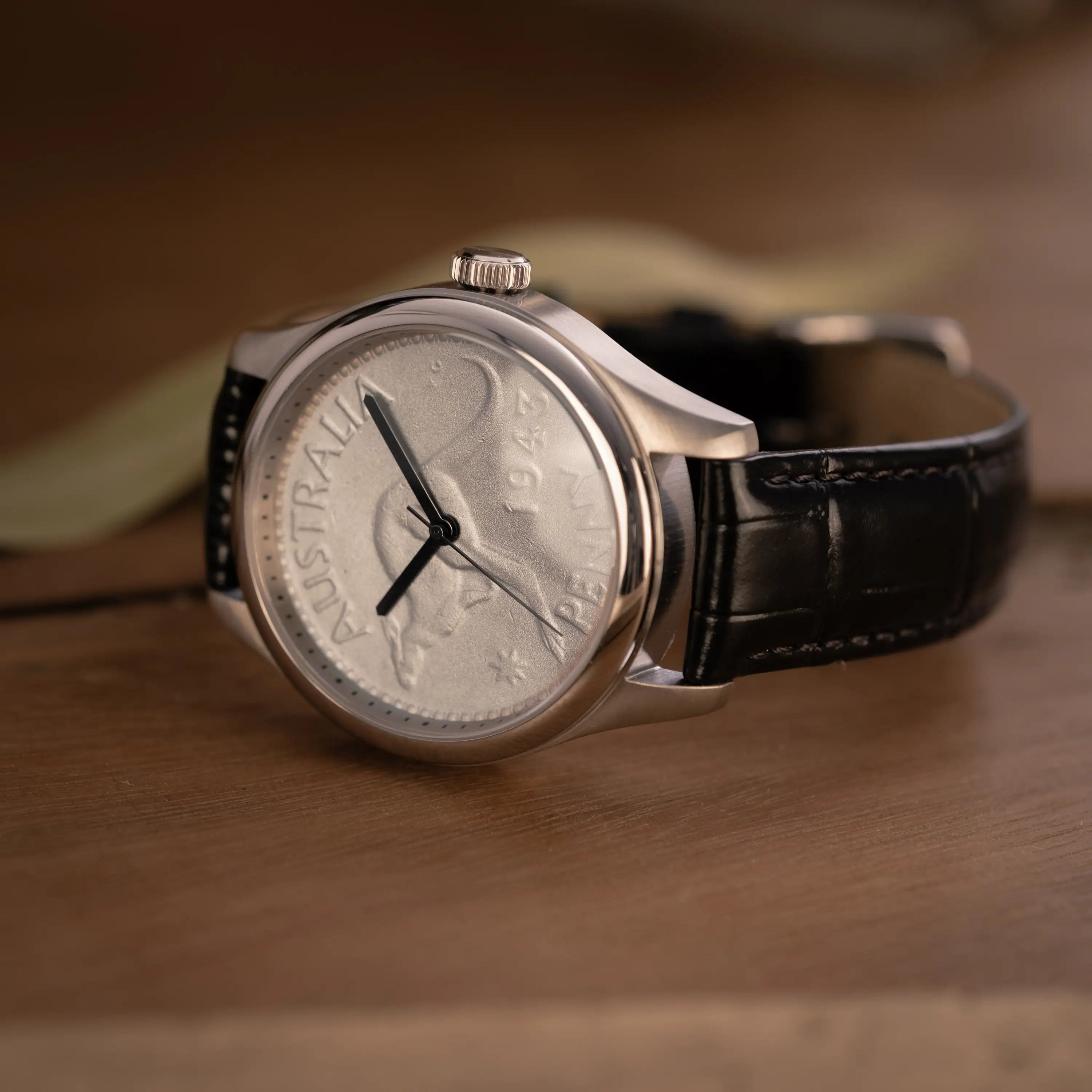 Stainless Steel case, Kangaroo Penny Dial